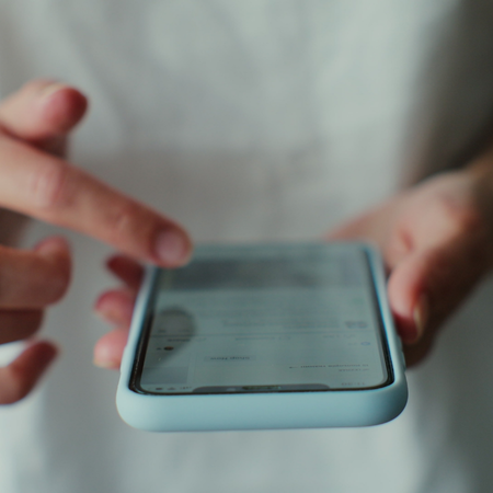 join now black background